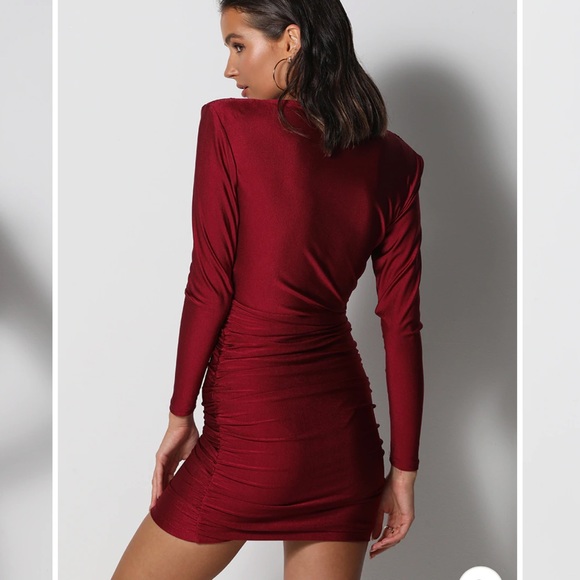 Runway Red Mini - Picture 2 of 4